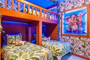 12 bedrooms, iron/ironing board, WiFi, bed sheets - Last Minute Disney! Private Pool, Game Room & Themed Bedrooms. Book Now! #55661 (Orlando)