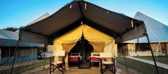 Welcoming 13-bedroom campground in Saadani National Park.