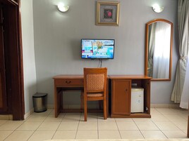 Deluxe Double Room | Desk, free WiFi