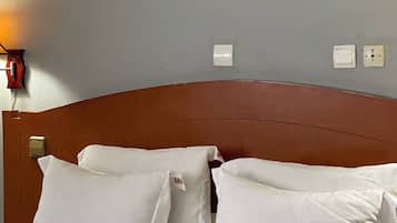 Chambre Double Deluxe | 1 chambre, bureau, Wi-Fi gratuit