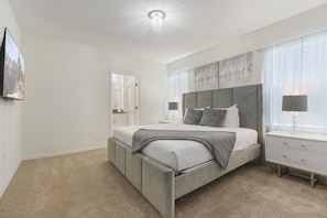 7 bedrooms, iron/ironing board, WiFi, bed sheets - Last Minute Disney Getaway! Private Pool, Hot Tub & Game Room. Book Now! #70943 (Orlando)