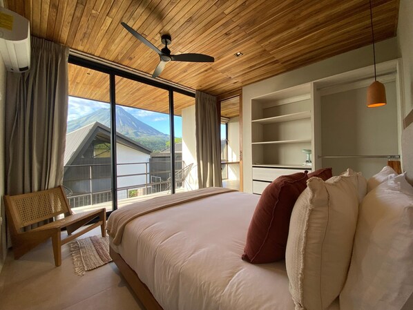 1 bedroom, desk, free WiFi, bed sheets