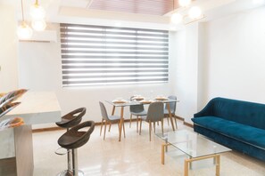 Family Apartment, Kitchenette | Living area - Guayacan Apart Hotel  (Guayaquil)