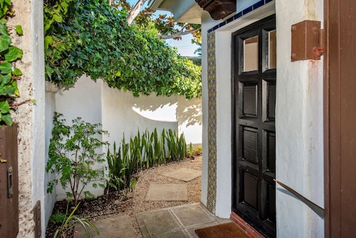 Serene Montecito Studio w/ Private Patio