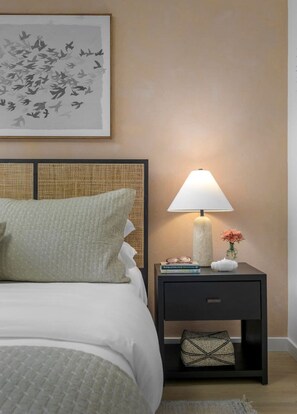 Unclassified image, 3 of 21, button