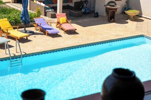 Seasonal outdoor pool, pool umbrellas, pool loungers - Les Martinets - Fongrave (Fongrave)