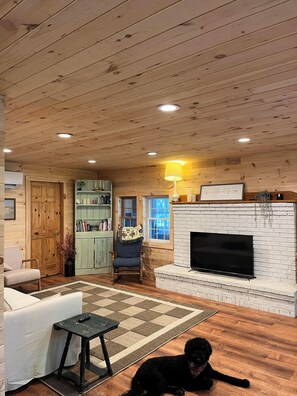 スマートテレビ、暖炉