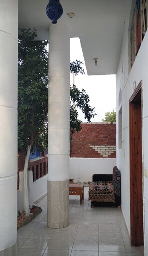 شرفة/رواق