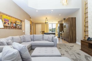 TV connectée, cheminée