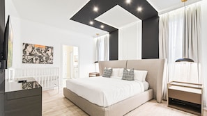 9 chambres, fer et planche à repasser, Wi-Fi, draps fournis
