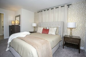 5 bedrooms, iron/ironing board, WiFi, bed sheets - Last Minute Disney Getaway! Private Pool & Themed Bedrooms. Book Now! #116035 (Orlando)