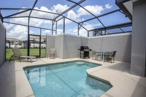 A heated pool - Last Minute Disney Getaway! Private Pool & Themed Bedrooms. Book Now! #116035 (Orlando)