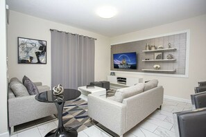 Smart TV, DVD player - Last Minute Disney Getaway! Townhouse with Private Pool. Book Now! #116043 (Orlando)