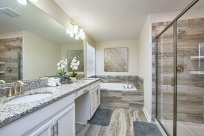 Hair dryer, towels - Last Minute Disney! Private Pool, Hot Tub, Game Room & Themed Bedrooms. Book Now! #116045 (Orlando)