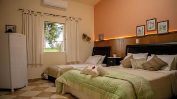 Chalé superior, vista para a montanha | Ferros/tábuas de passar roupa, Wi-Fi de cortesia