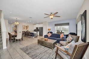 Smart TV - Last Minute Disney Getaway! Townhouse with Private Pool. Book Now! #124379 (Orlando)