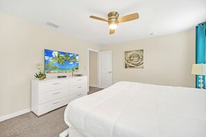 4 bedrooms, iron/ironing board, WiFi, bed sheets
