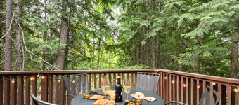 Chalet Chic - Comfortable & Clean Private Resort Condo Ski, Soak, Relax & Enjoy