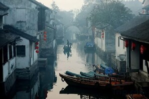 Unclassified image, 3 of 23, button - Zhouzhuang Qingfeng Mingyuelou Boutique Inn (Kunshan)