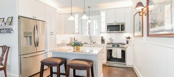 Historic 4-bedroom house in Gettysburg with AC, WiFi, walk to sites