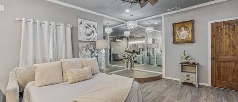 1 bedroom, WiFi, bed sheets