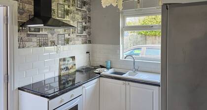 Charming bunglalow close to the beach.
