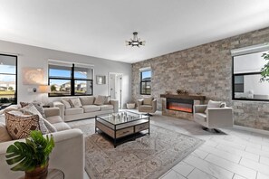 House | 6 bedrooms - Luxury Decor 6BR at Storey Lake Sleeps 16 Sl2945 (Kissimmee)