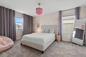 House - 7BR Themed Bedroom and Pool 18 Guests (Kissimmee)