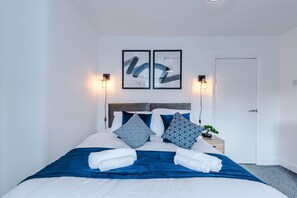 3 bedrooms, iron/ironing board, free WiFi, bed sheets