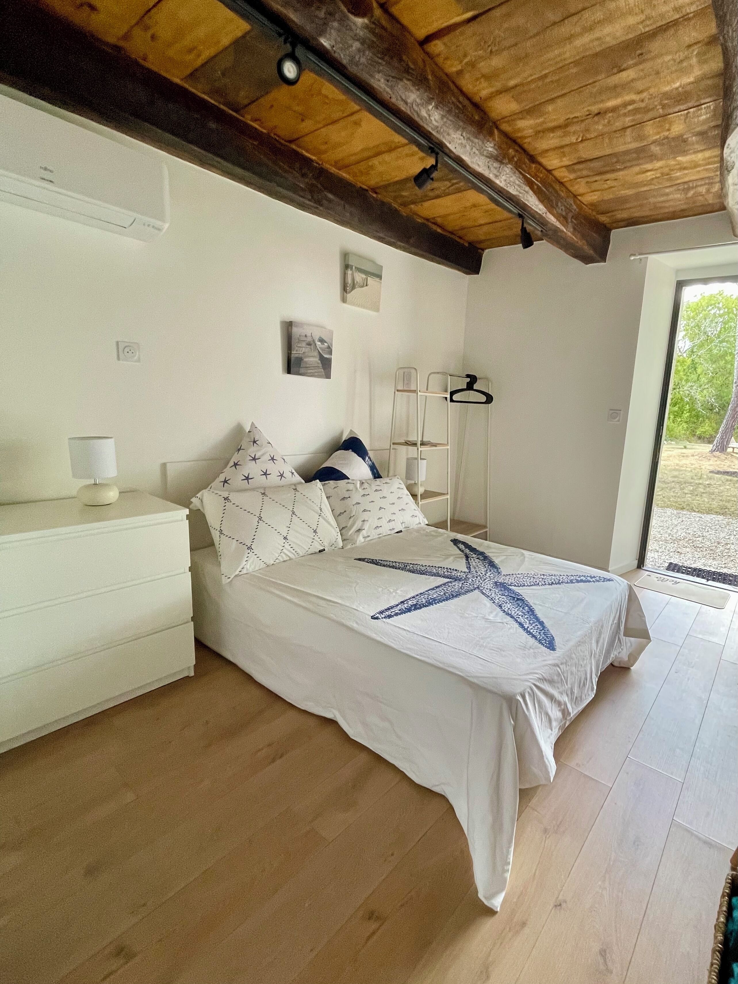 1 chambre, Wi-Fi gratuit, draps fournis