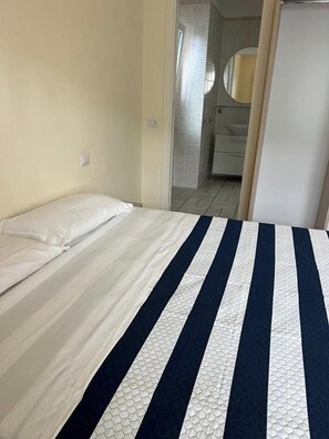 3 dormitorios, tabla de planchar con plancha, wifi y ropa de cama
