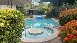 Piscine extérieure