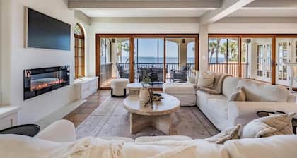 NEW Waterfront 6 bedroom home with large pool and luxurious outdoor living area!