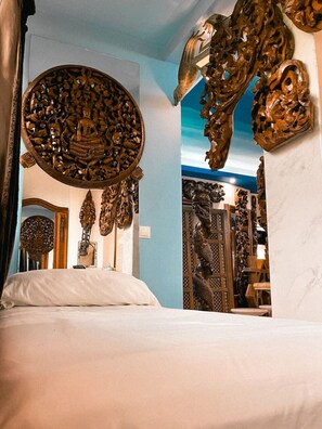 Desk, iron/ironing board, free WiFi, bed sheets