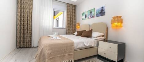 2 bedrooms, iron/ironing board, free WiFi, bed sheets