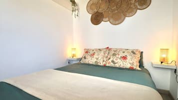 1 bedroom, desk, iron/ironing board, WiFi