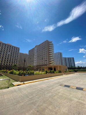 Exterior - Seaside Serenity w/ Sunrise @Saekyung Village one (Lapu-Lapu City)