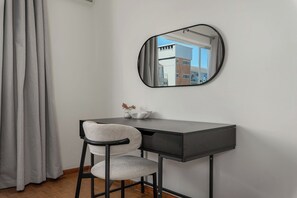Interior - Heart of Seapoint Hideaway (Cape Town)