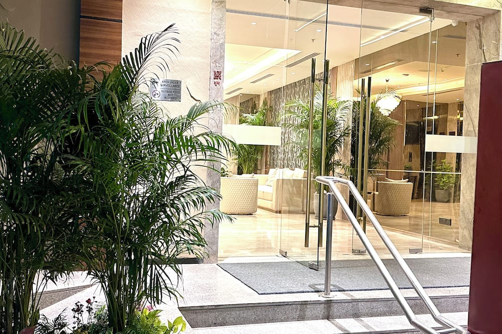 ASTER GRAND BY ZENQ SAKET
