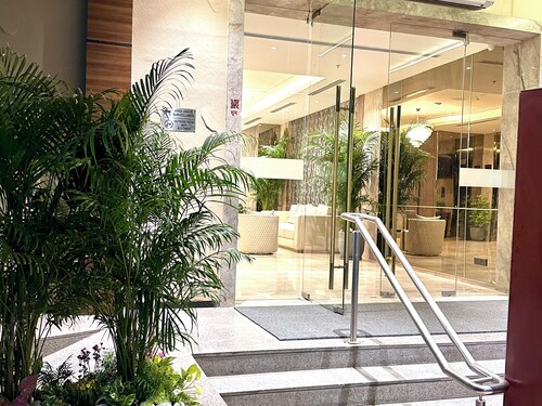 ASTER GRAND BY ZENQ SAKET