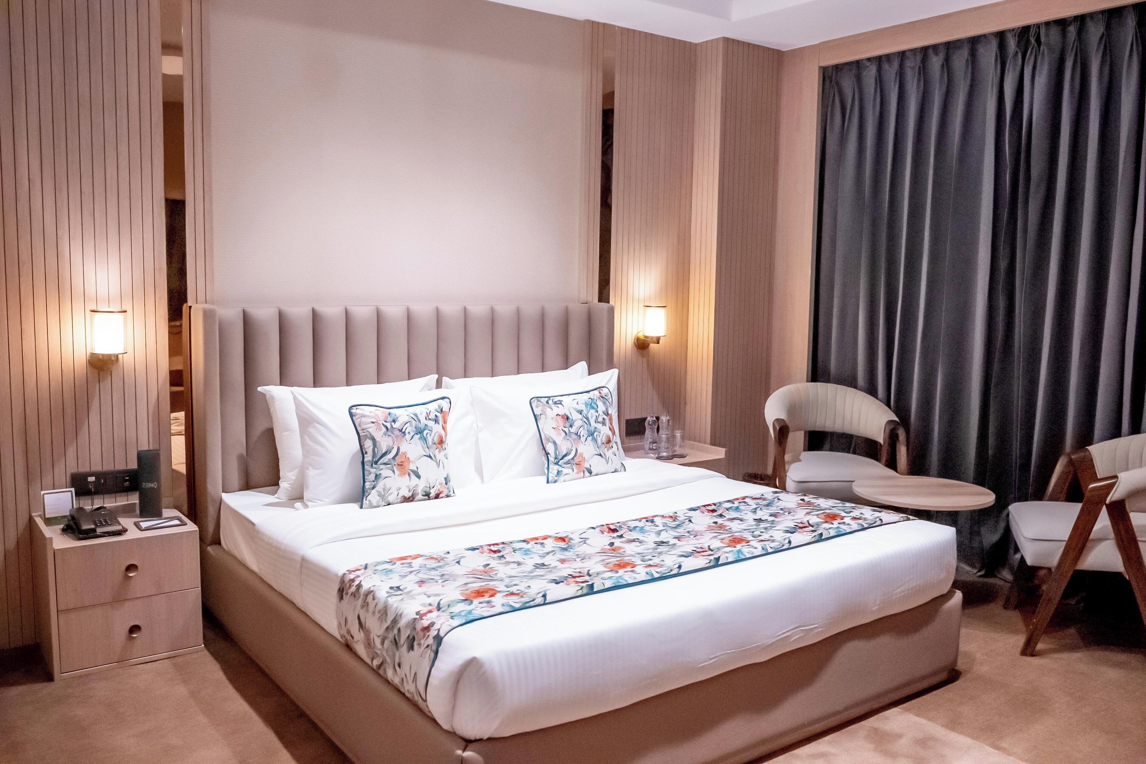 خزنة داخل الغرفة وواي فاي مجانًا