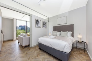 1 bedroom, in-room safe, iron/ironing board, Internet - One Rosebank: The Ultimate Urban Retreat (Johannesburg)