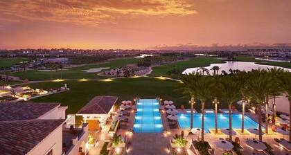 Luxurious 1-BR Suit Address Golf Marassi