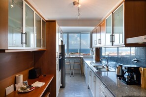 Fridge, microwave, oven, dishwasher