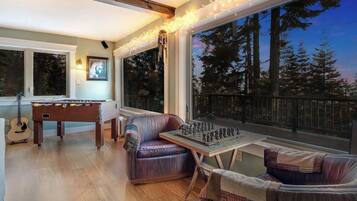House, Multiple Beds, Hot Tub, Mountain View (Carnelian Bay Getaway) | Living area | 42-inch flat-screen TV with digital channels, fireplace