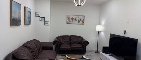 Smart TV, videojuegos, futbolito y libros