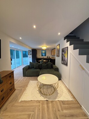 Interior - CANNES contemporary TOWNHOUSE 10 minutes' walk from ANTIBES station/street (Cannes (06))