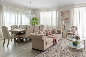 House | 5 bedrooms - 5 BR Disney Themed Bedrooms (Kissimmee)
