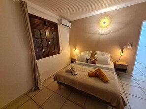 2 bedrooms, iron/ironing board, free WiFi