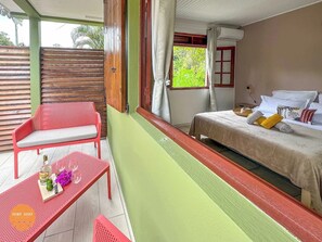 2 bedrooms, iron/ironing board, free WiFi